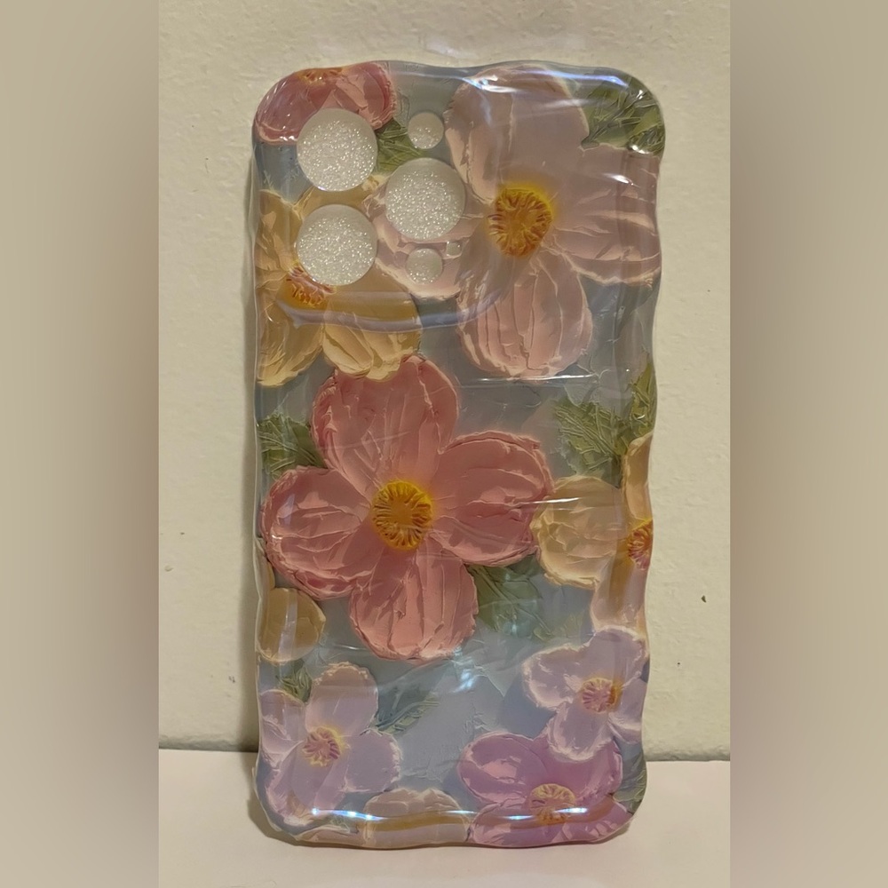 Floral iPhone 15 pro max Case with Pink and Yellow Flowers. Wavy edges NWOT